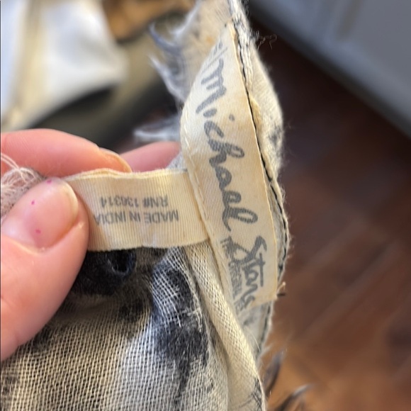 Michael stars multi colored /Patterned Scarf - Picture 6 of 6